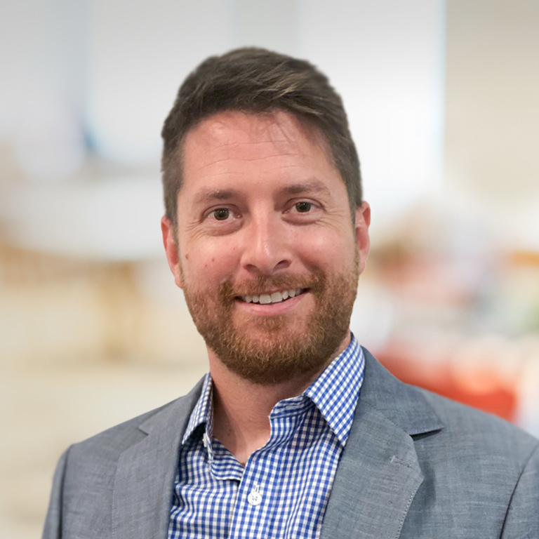 Headshot of Kyle Larsen