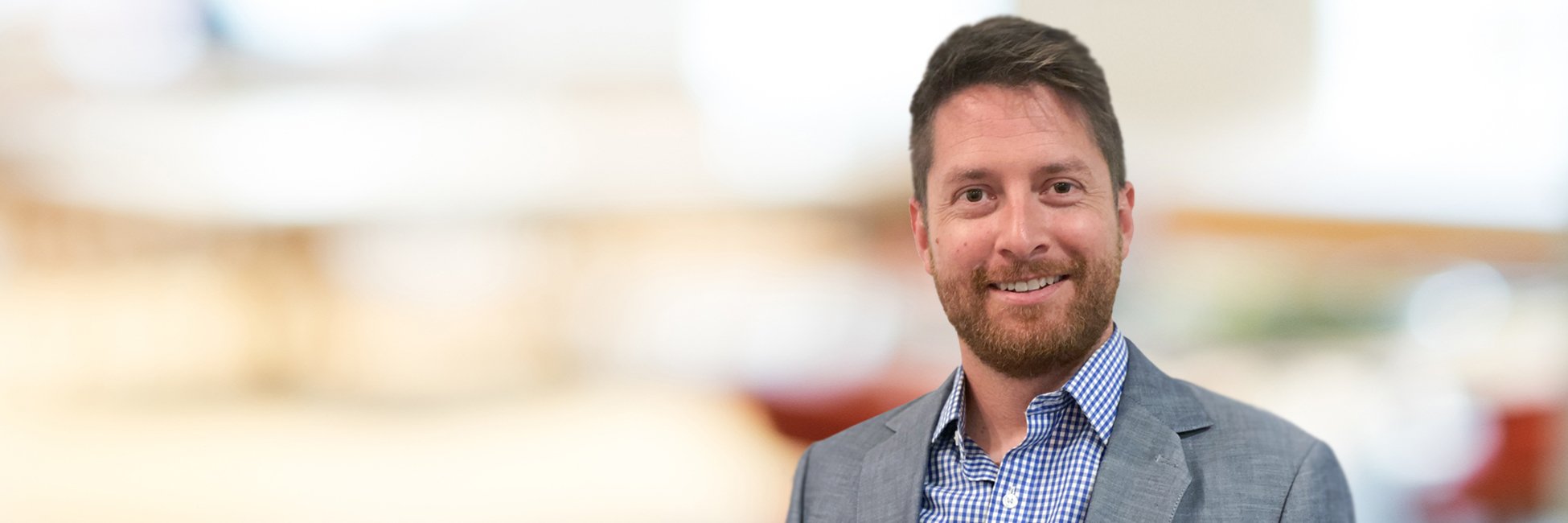 Headshot of Kyle Larsen