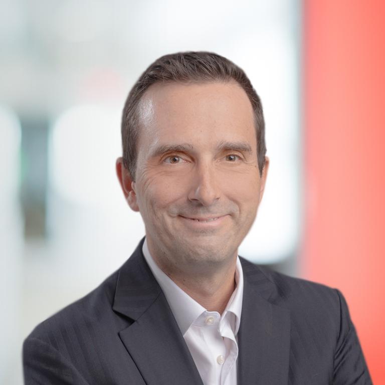 Headshot of Florian Hoppe