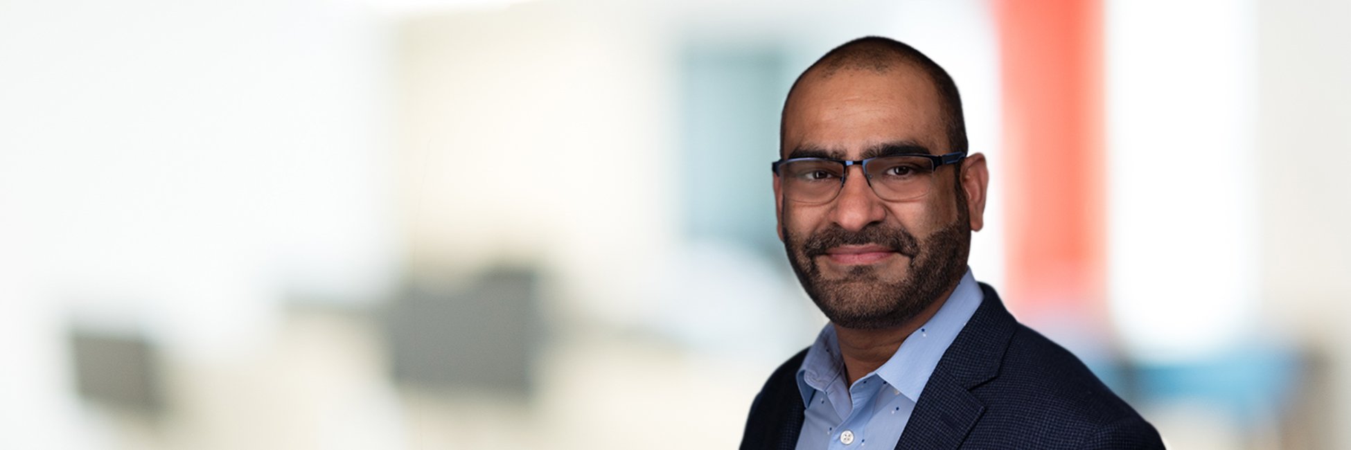 Headshot of Praveen Bhardwaj