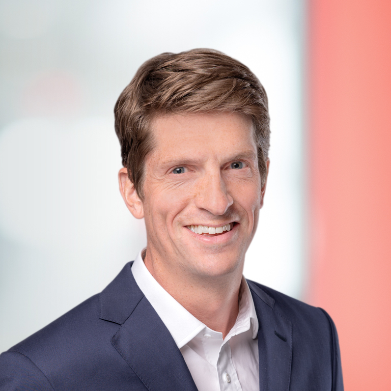 Headshot of Jonny Holliday