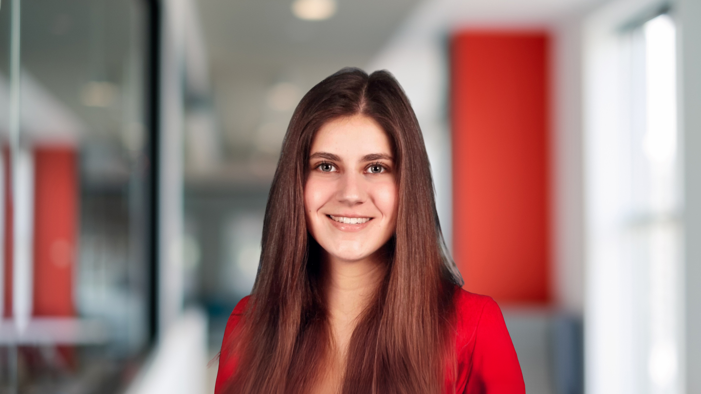 Headshot of Alexandra Muracca