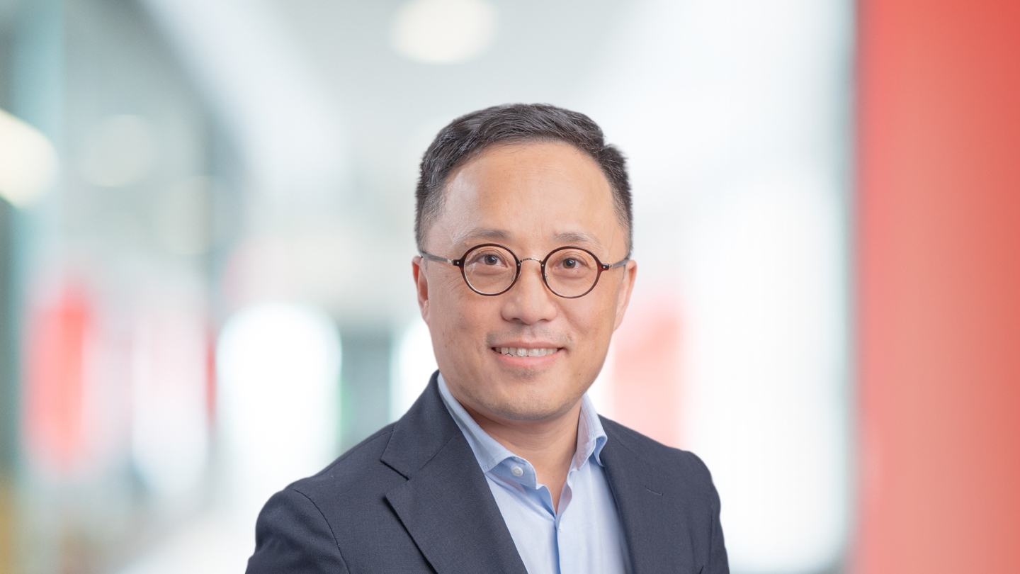 Headshot of Yang Liu