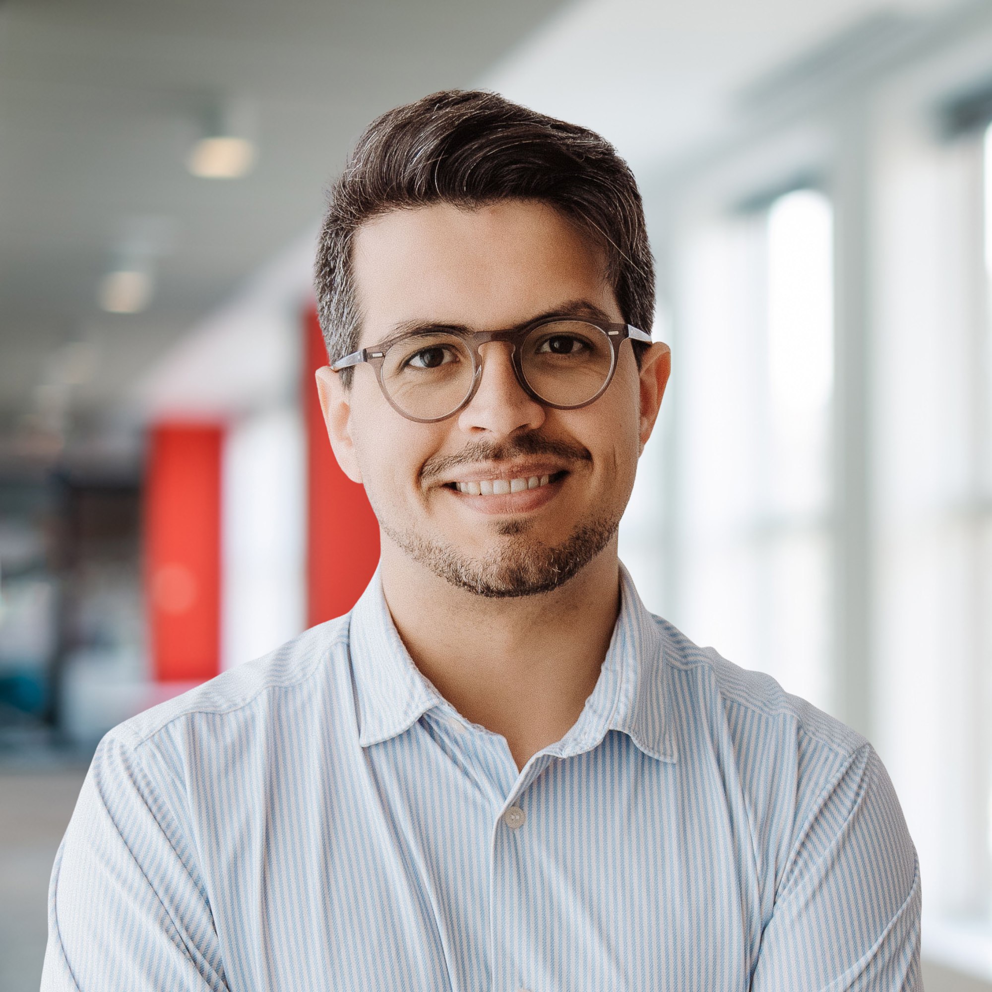 Headshot of Alessandro Martire