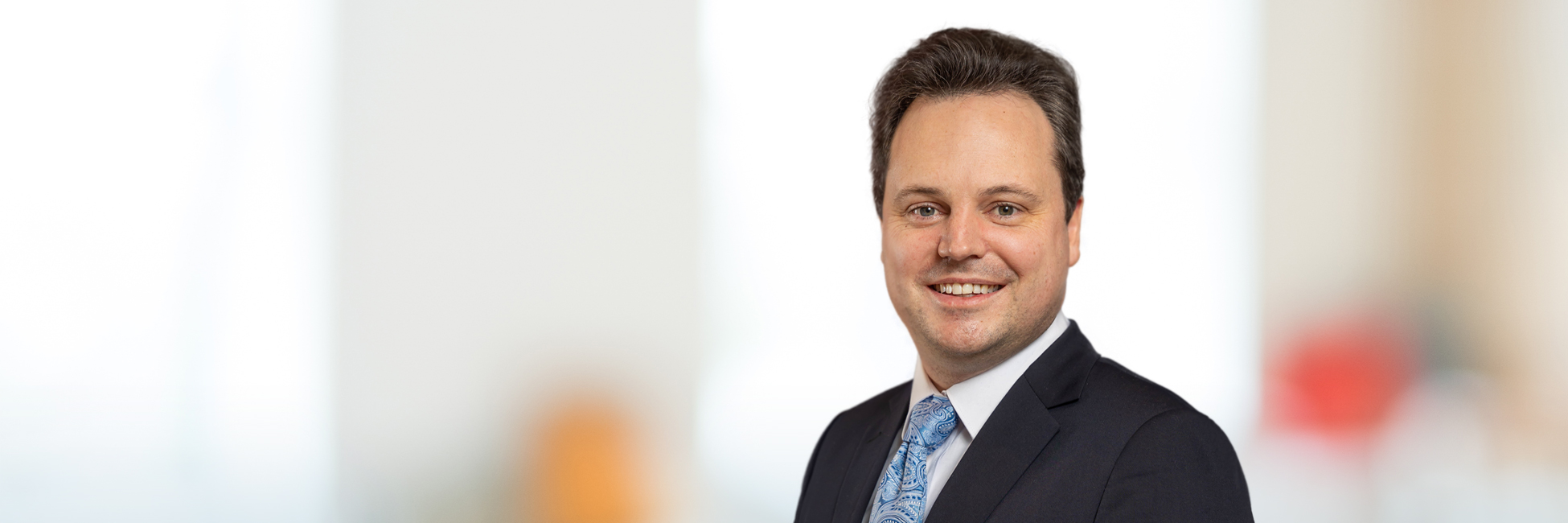 Headshot of Henning Huenteler