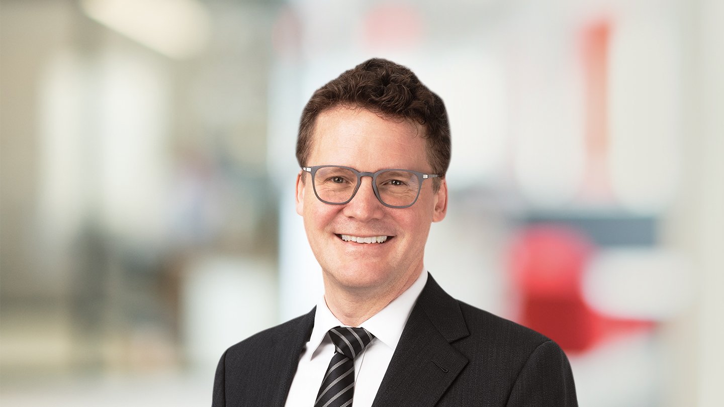 Headshot of Mike Smith