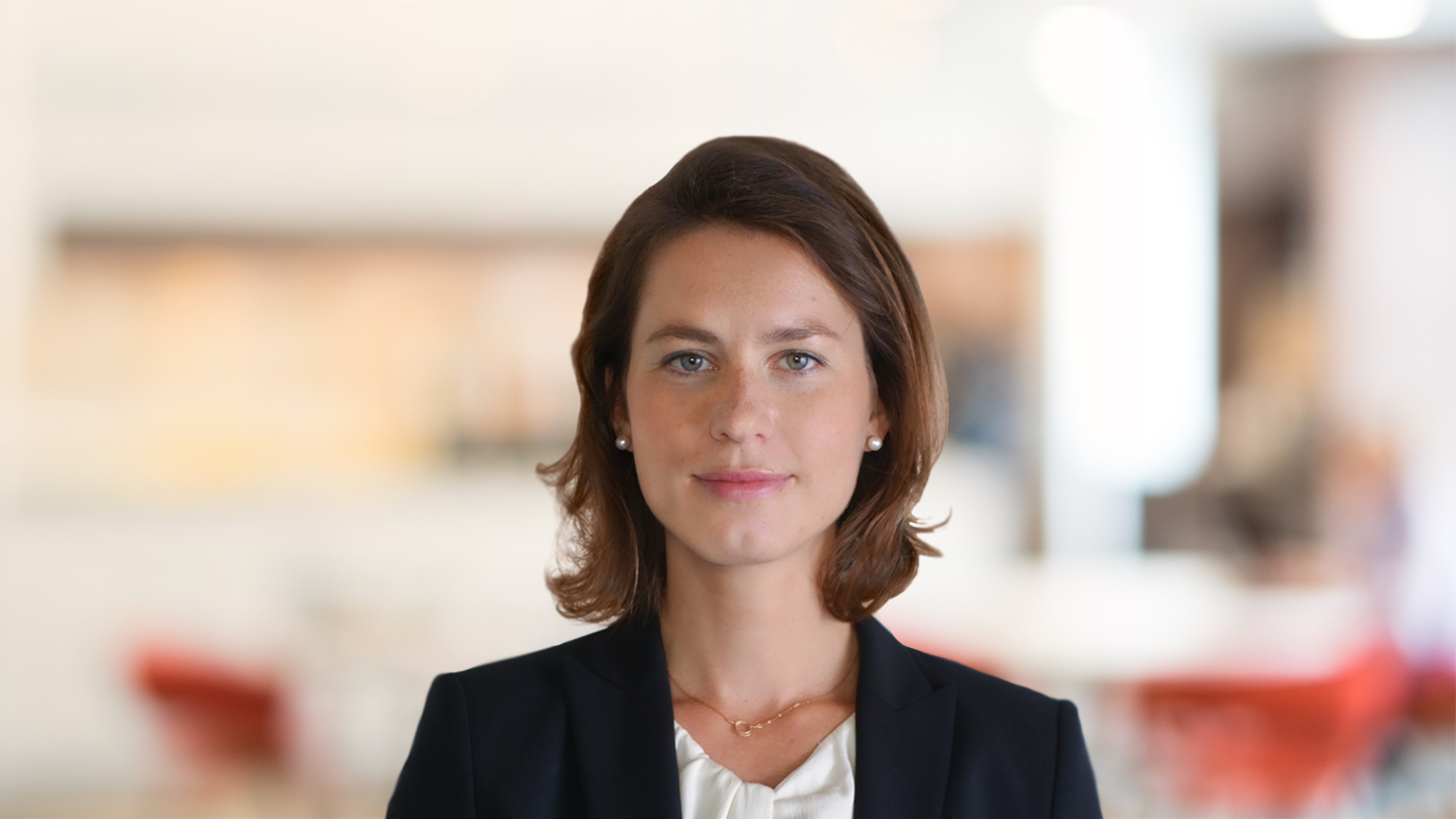 Headshot of Stephanie Fink