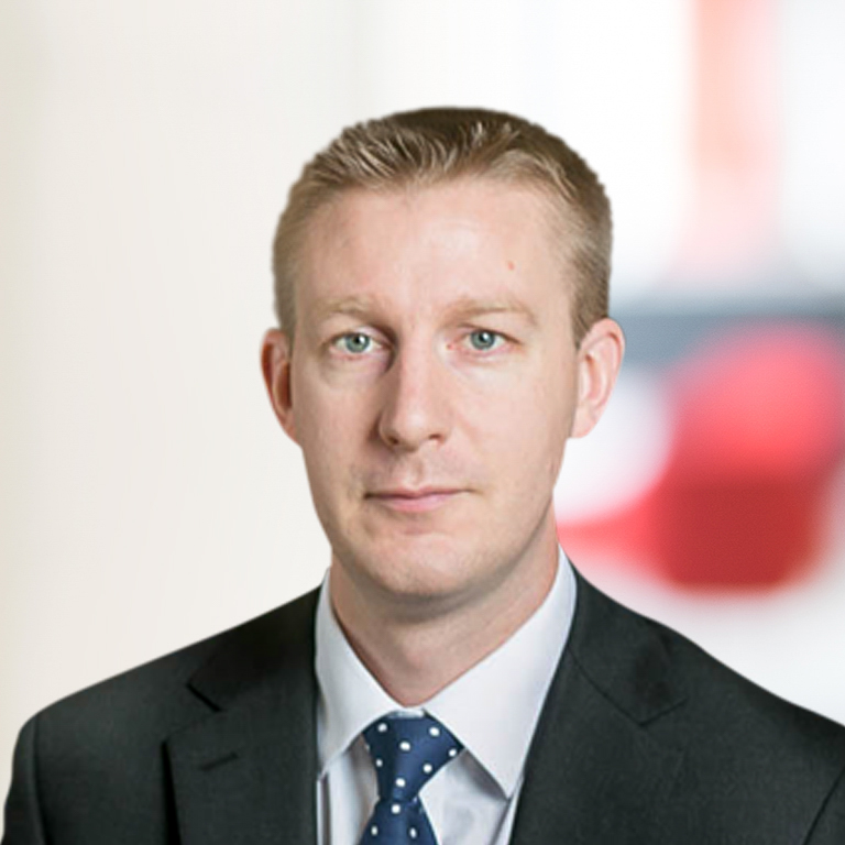 Headshot of Alasdair Robbie