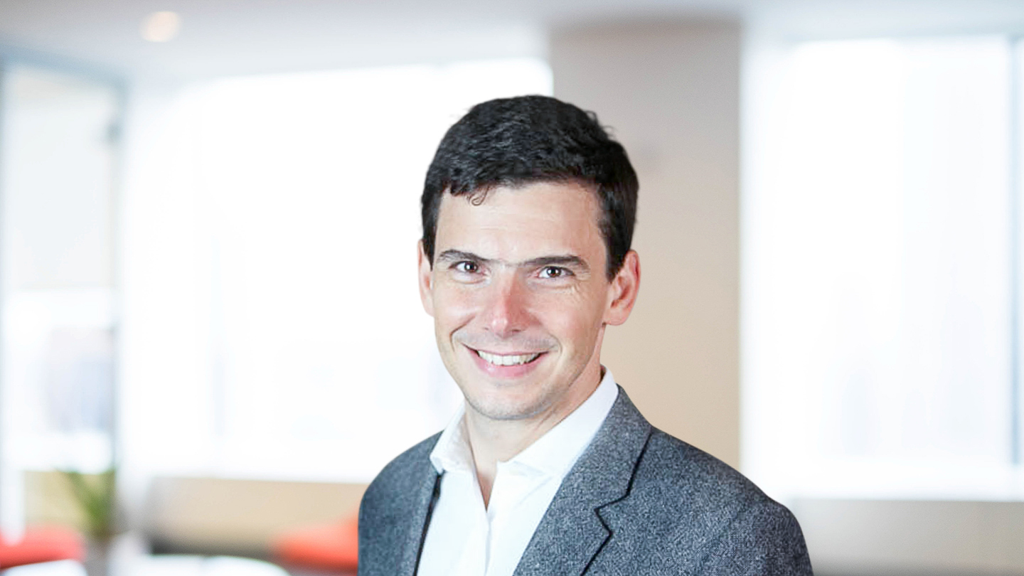 Headshot of Miguel Simoes de Melo