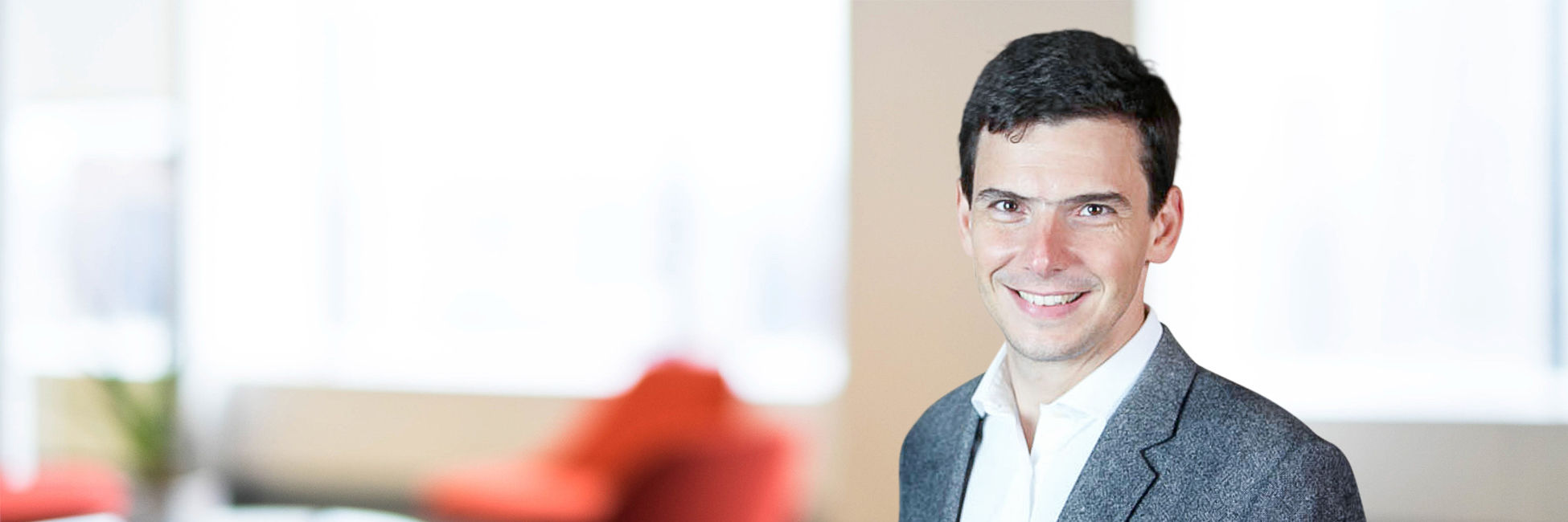 Headshot of Miguel Simoes de Melo