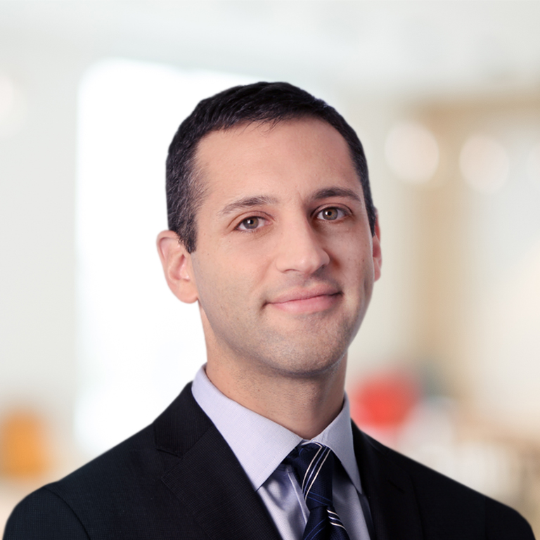 Headshot of Eli Weinberg