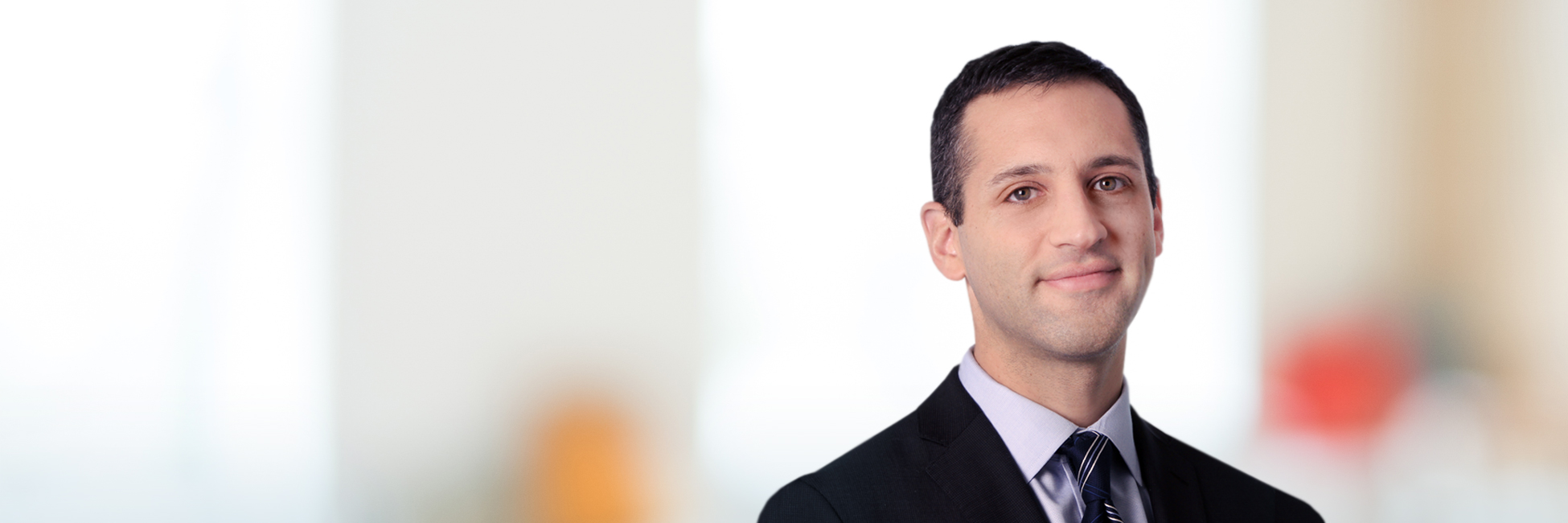 Headshot of Eli Weinberg