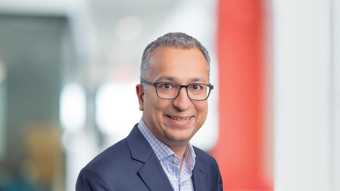 Headshot of Vikram Kapur