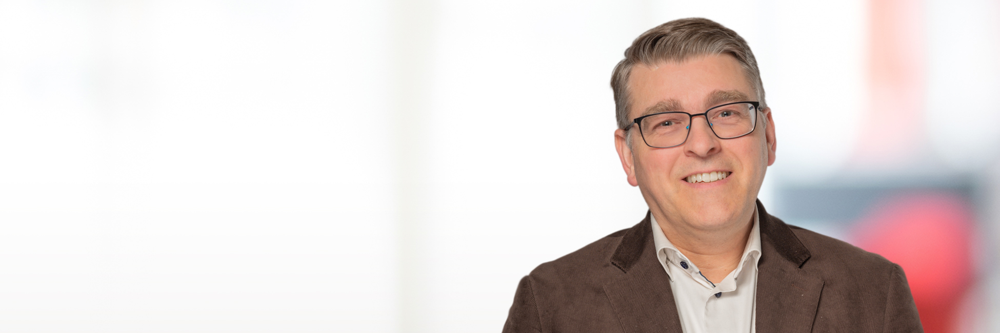 Headshot of Guy Brusselmans