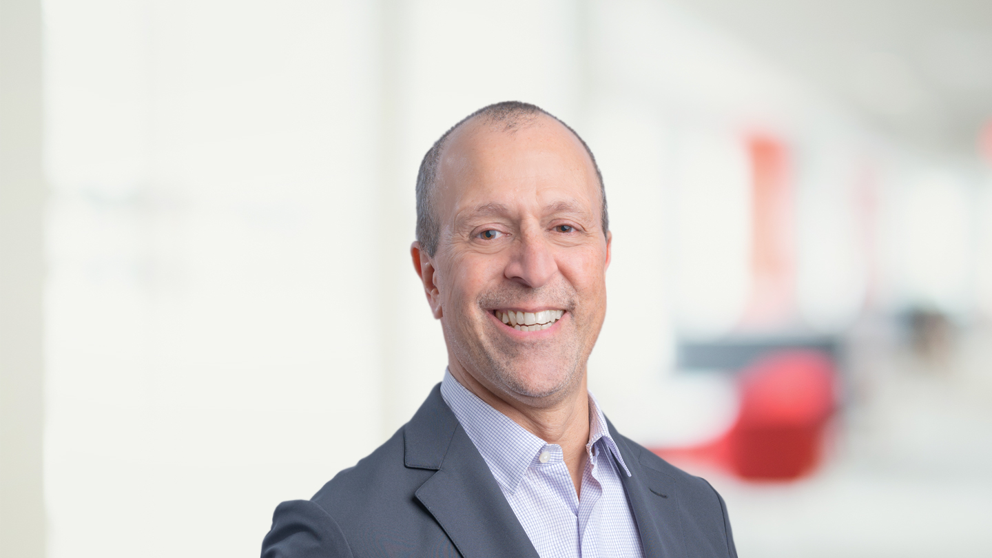 Headshot of Sharad Apte