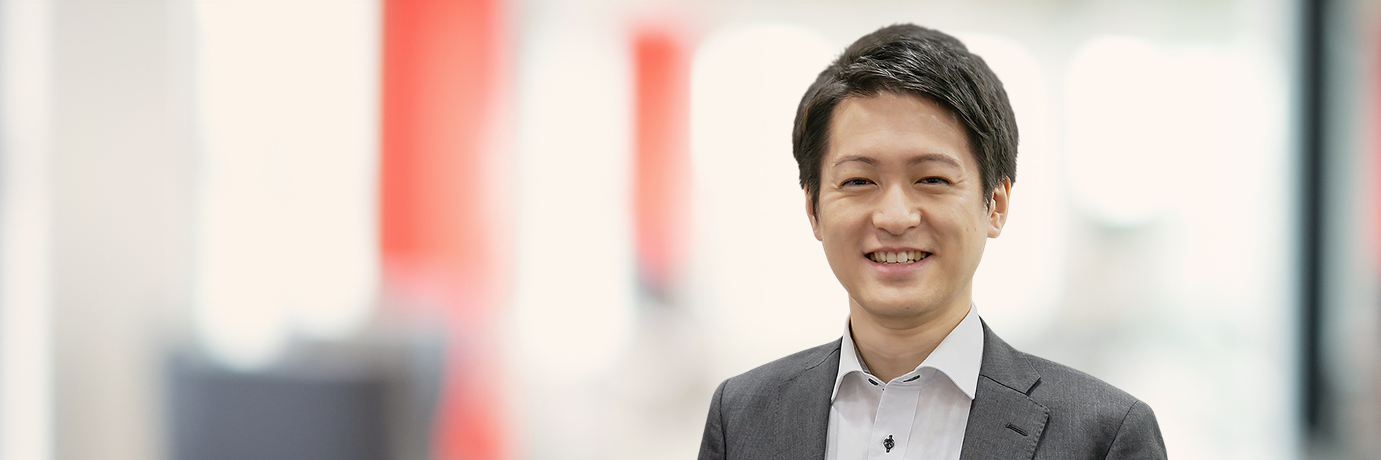 Headshot of Hiroaki Adachi