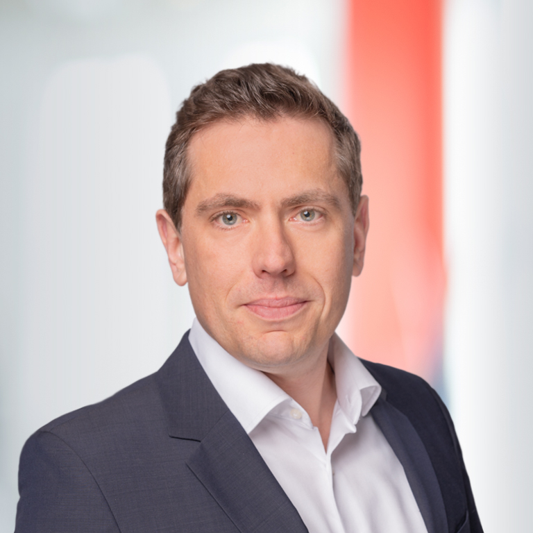 Headshot of Andreas Becker