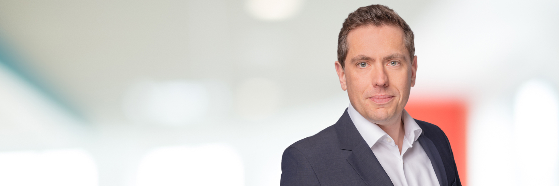 Headshot of Andreas Becker