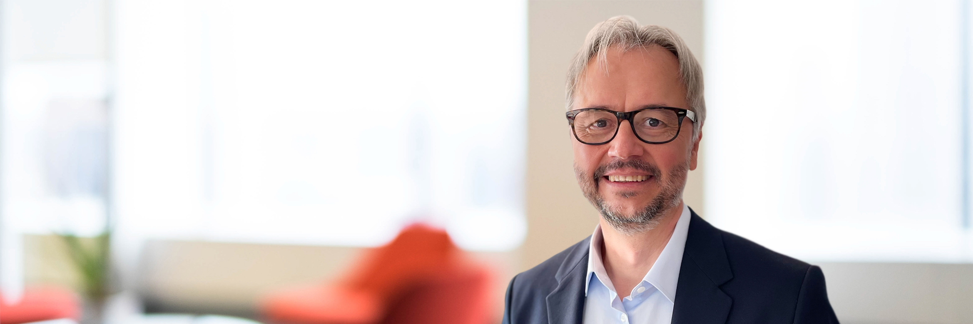 Headshot of Müjdat Ayo?uz