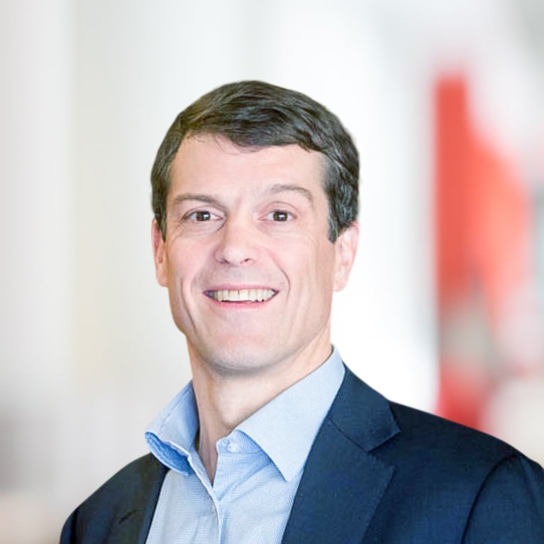 Headshot of Thomas Olsen