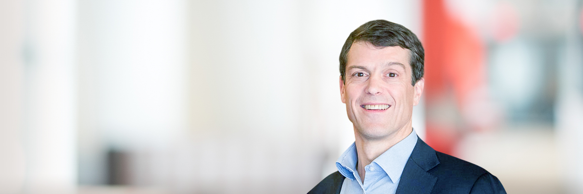 Headshot of Thomas Olsen