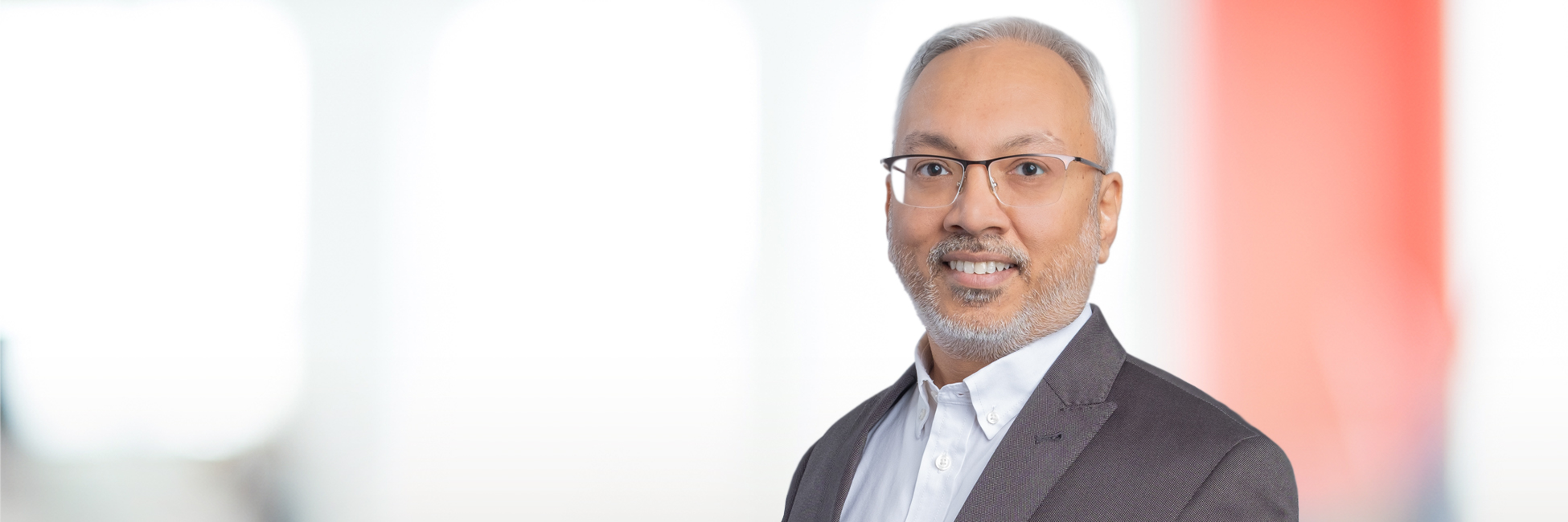 Headshot of Mohan Jayaraman