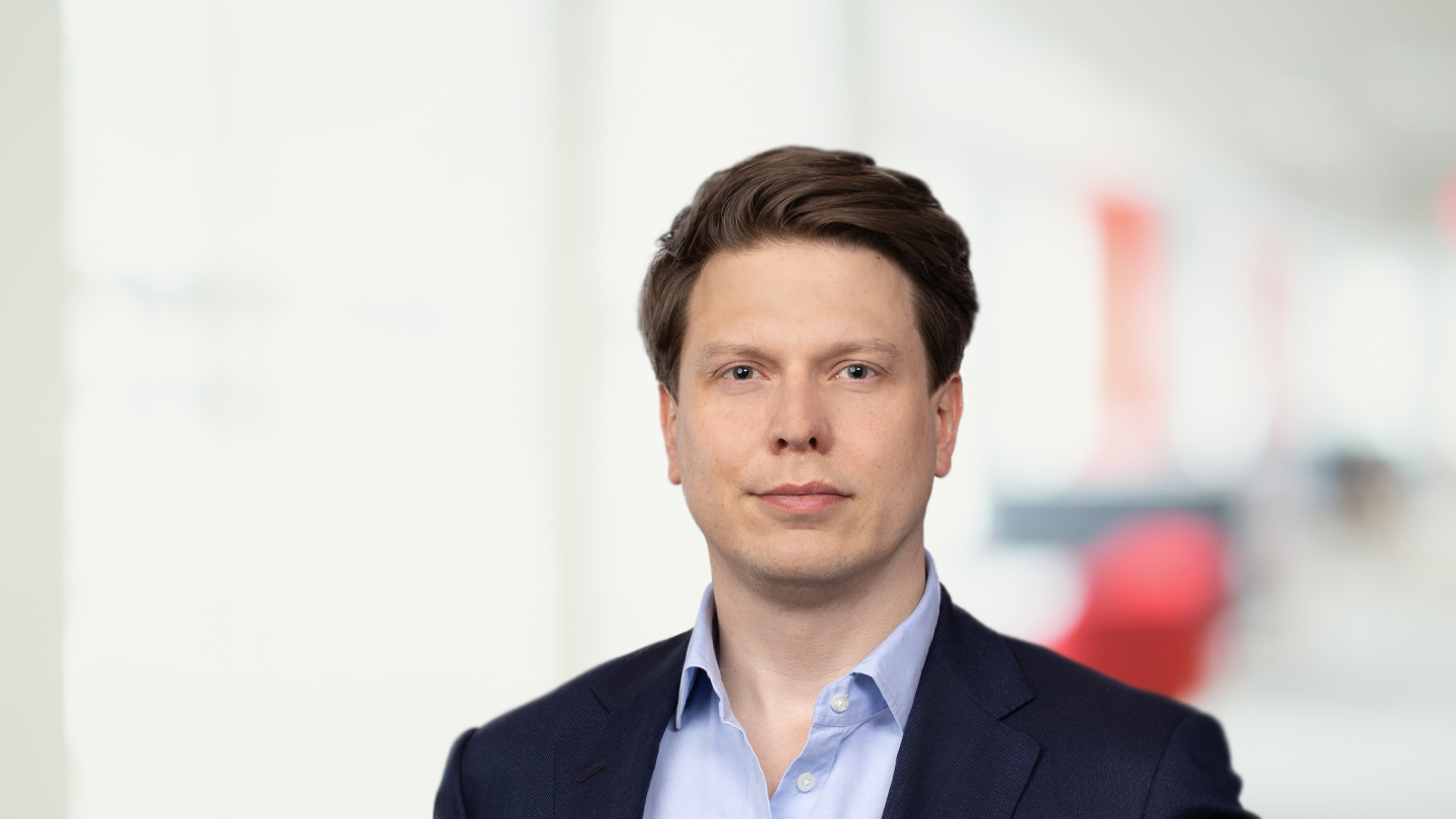 Headshot of Phillip Roberts