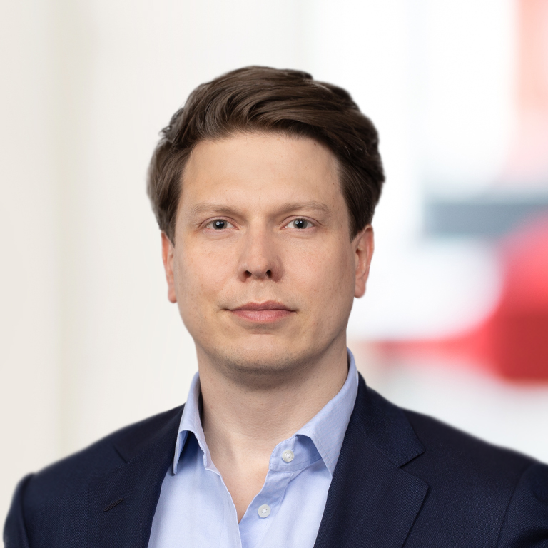 Headshot of Phillip Roberts