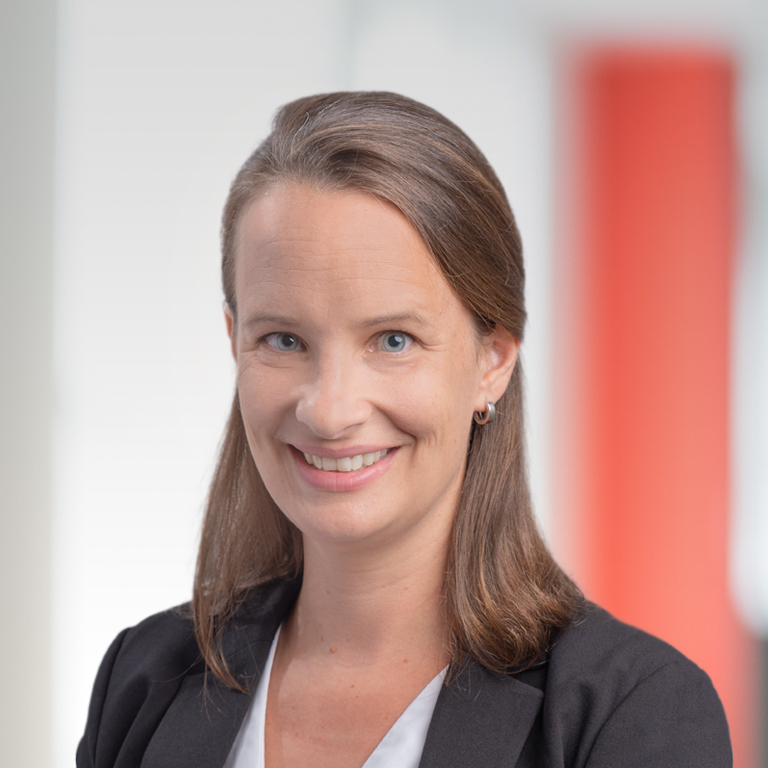 Headshot of Nina Kaspar