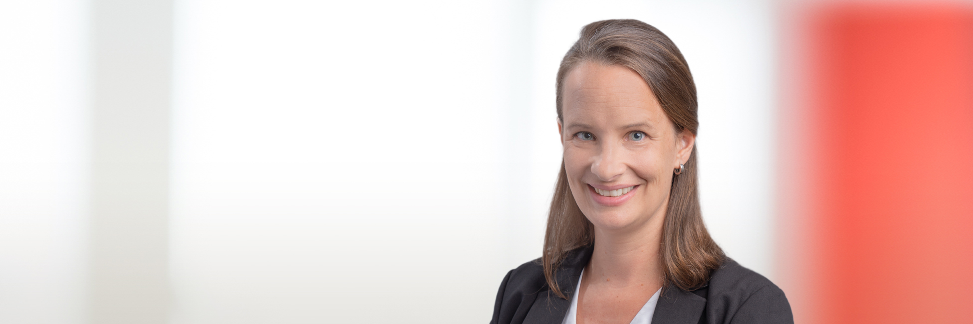 Headshot of Nina Kaspar