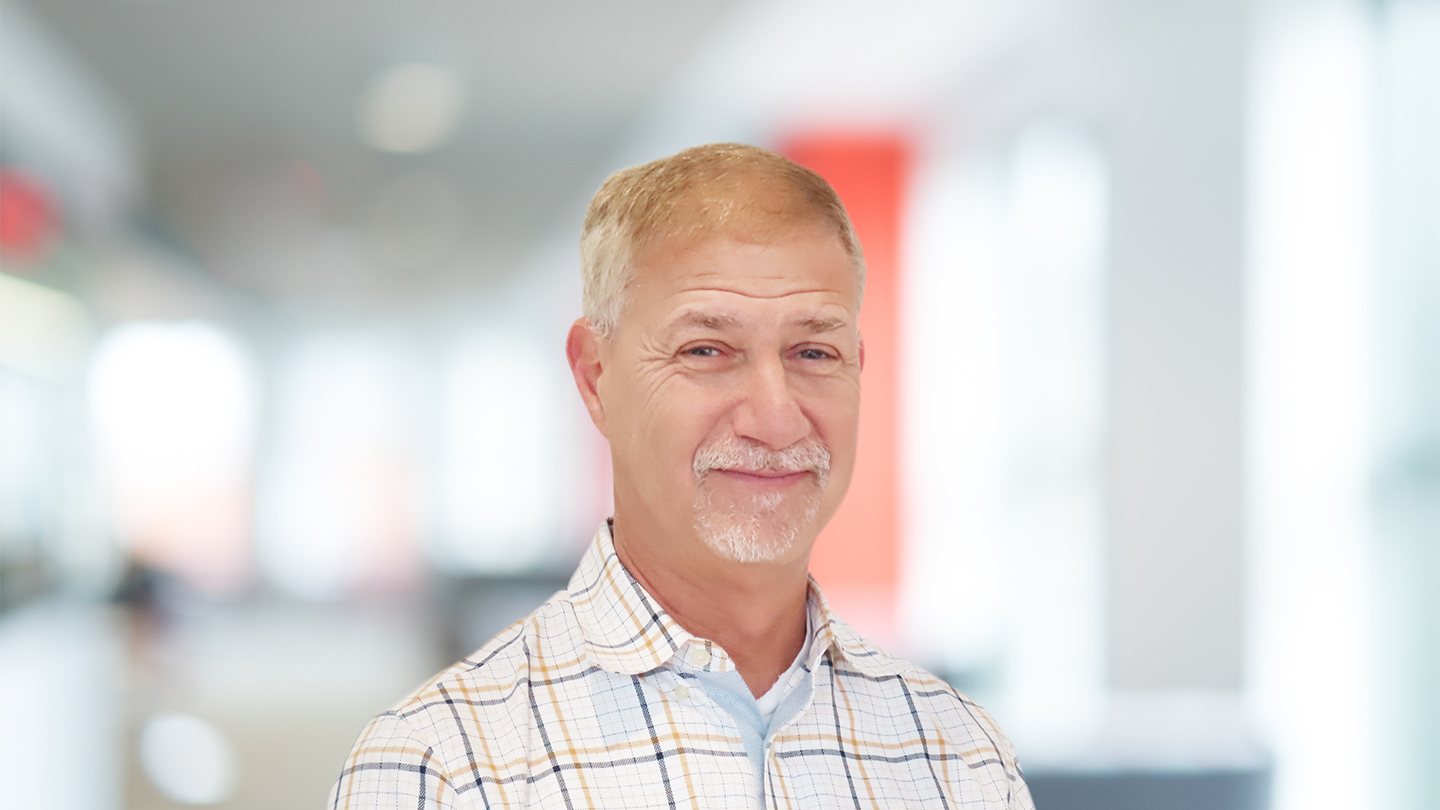 Headshot of Eric Schvimmer