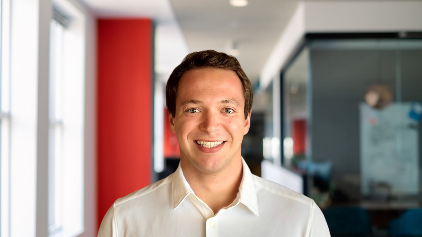 Headshot of Zach Teplin