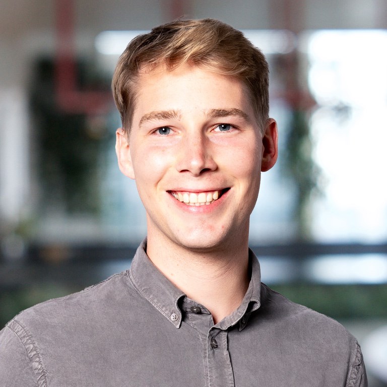 Headshot of Michael Agon