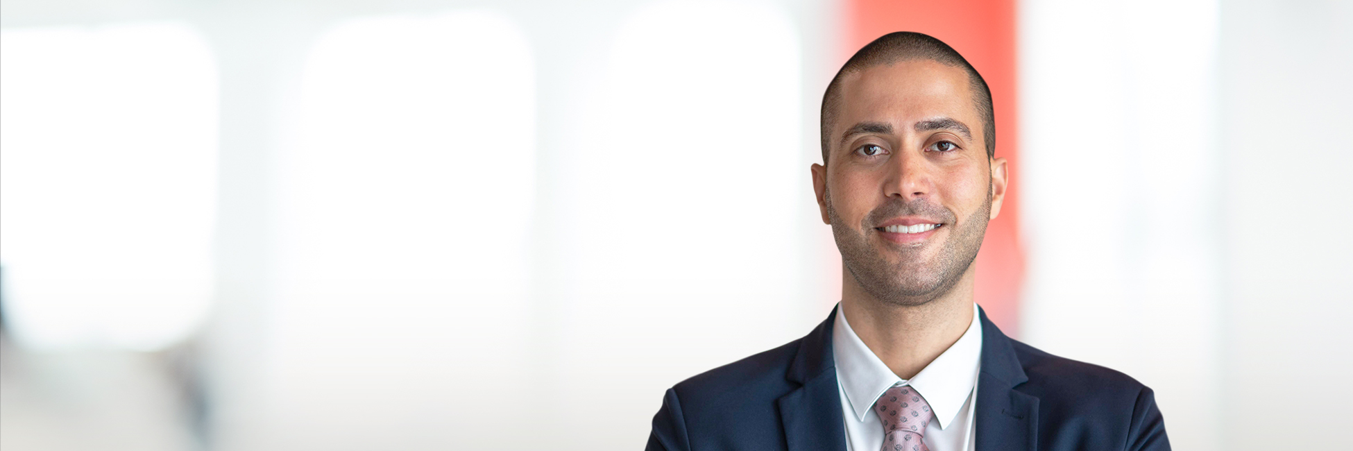 Headshot of Naveed Vakil