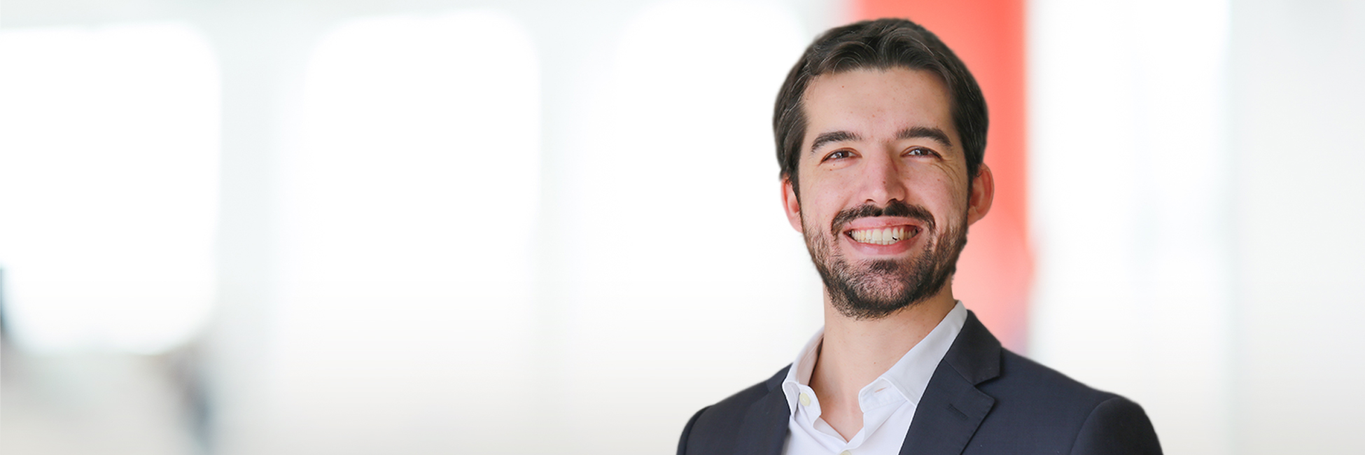 Headshot of André Mello