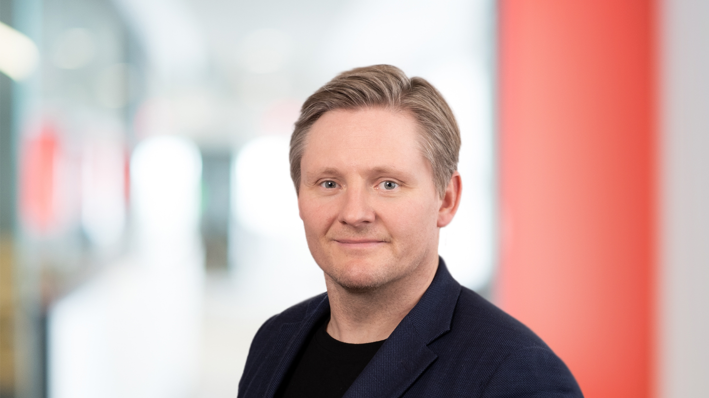 Headshot of Karsten Petersen