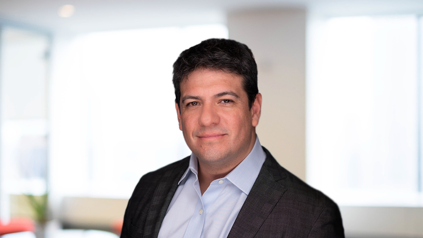 Headshot of Gianni Huaman