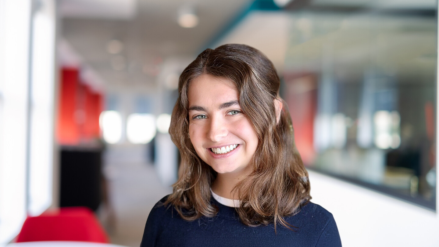 Headshot of Julie Kaplan