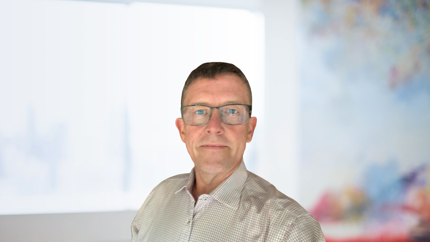 Headshot of Gareth Henman