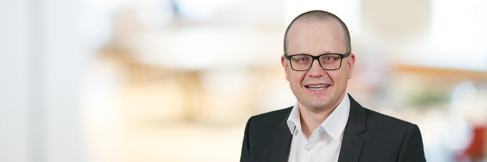 Headshot of Wolfgang Lahmann