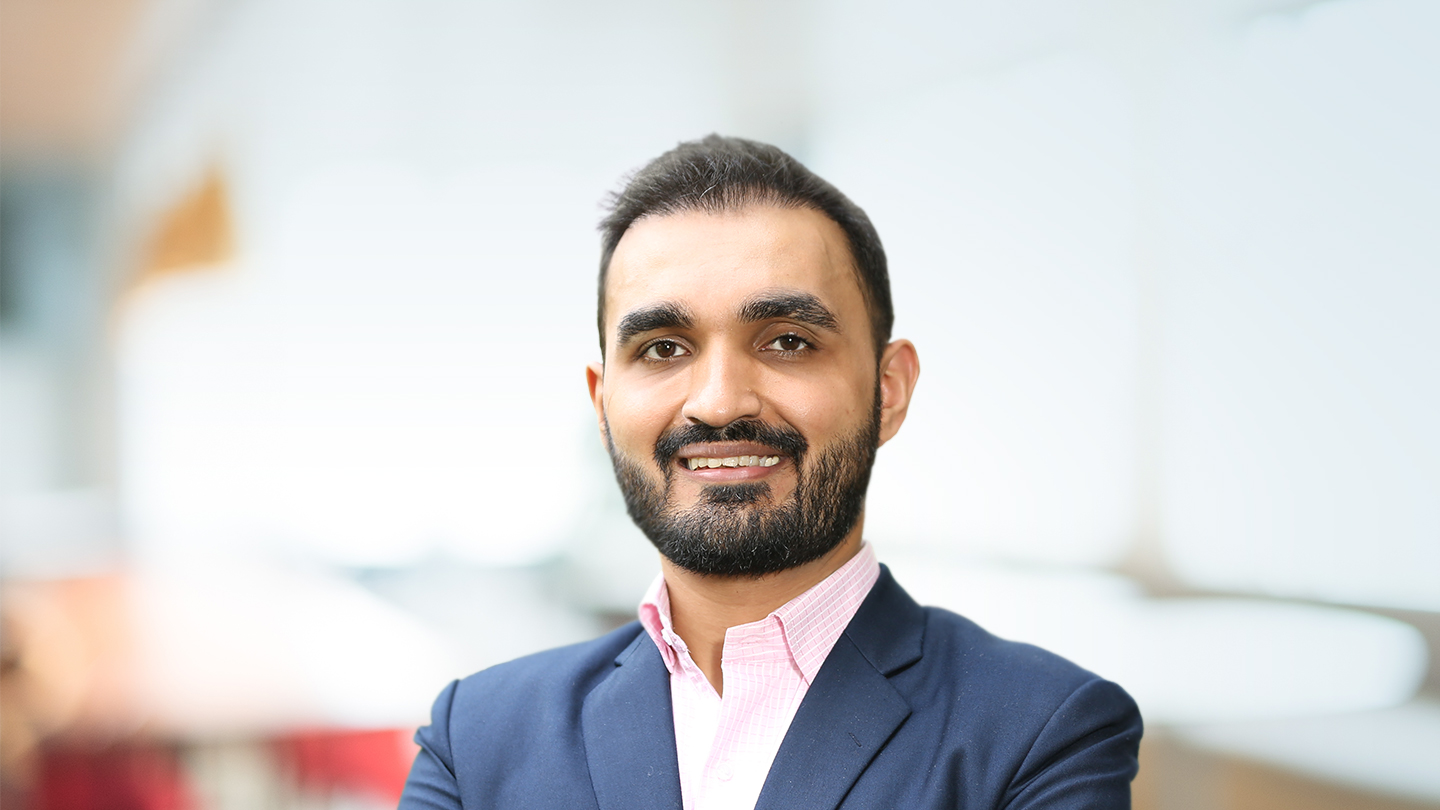 Headshot of Manan Bhasin