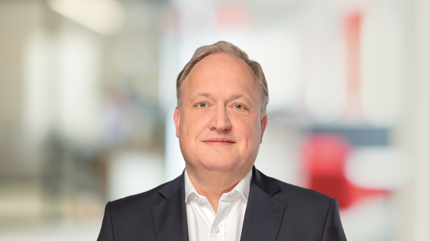 Headshot of Norbert Hueltenschmidt