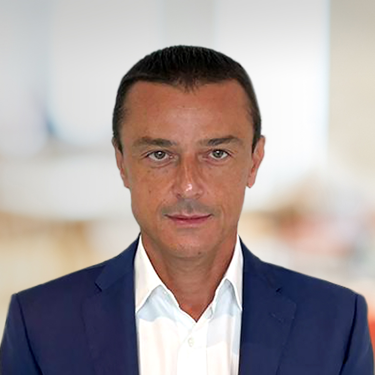 Headshot of Roberto Fiorello