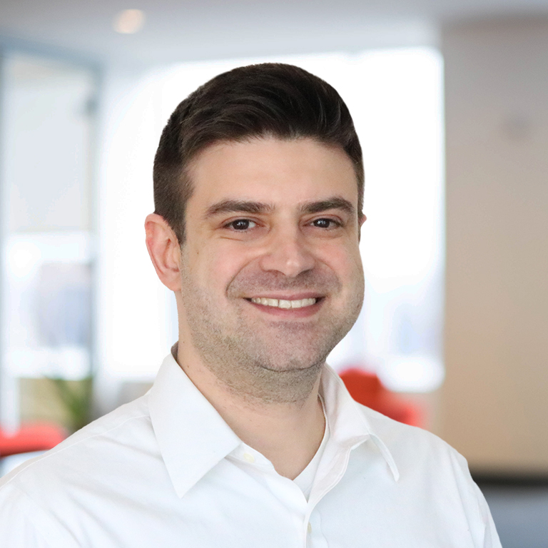 Headshot of Rafael Braga