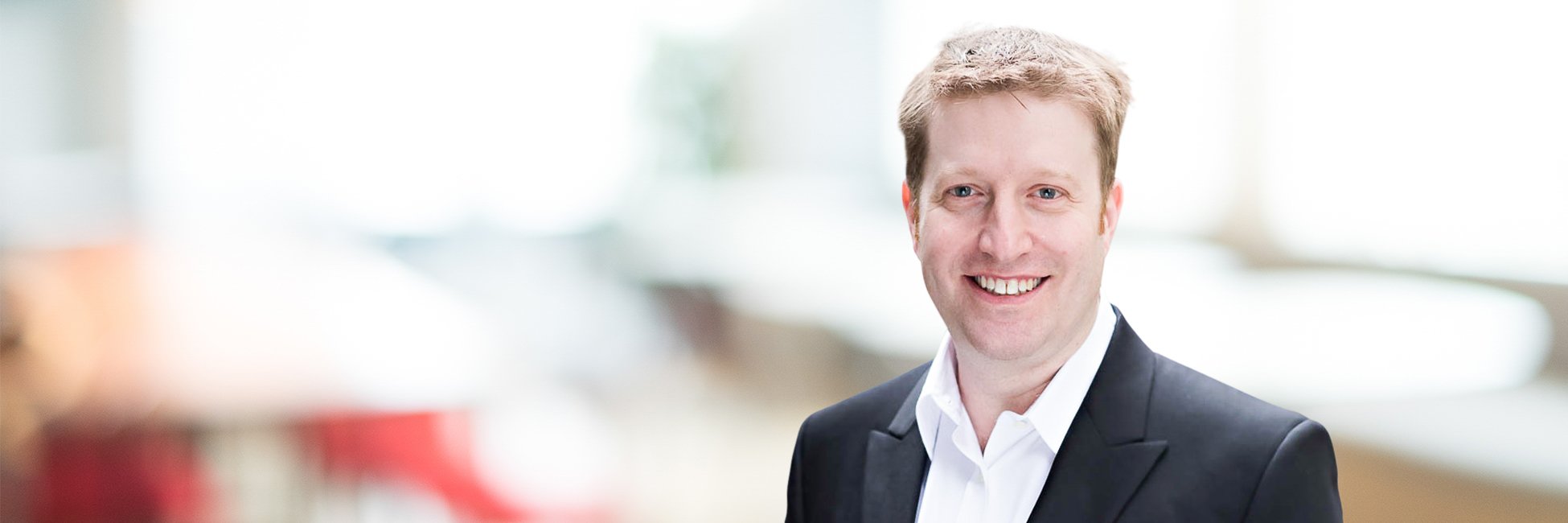 Headshot of Aaron Cheris