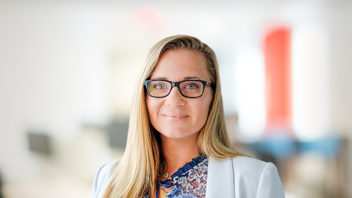 Headshot of Stephanie Koszyk