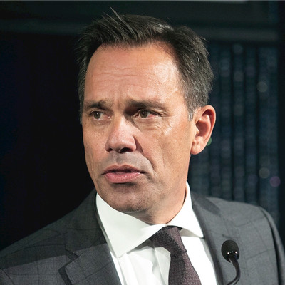 Headshot of Peter Moeller