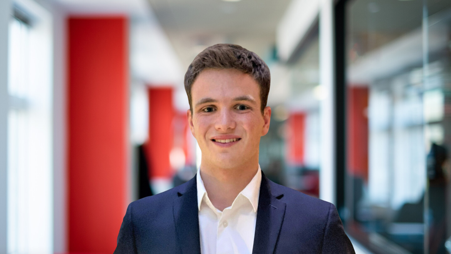 Headshot of Gregory Cervenak