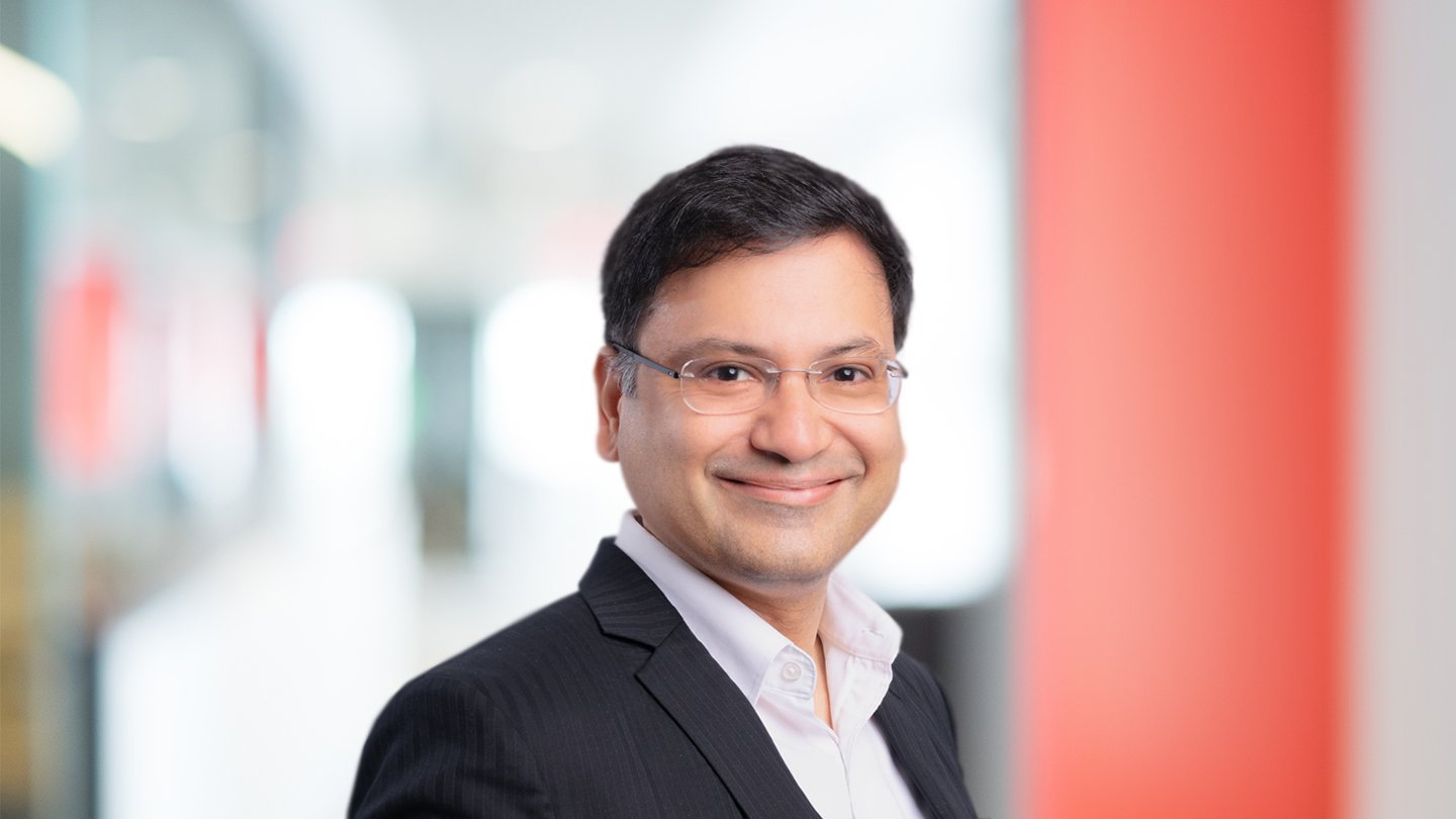 Headshot of Sriram Shrinivasan