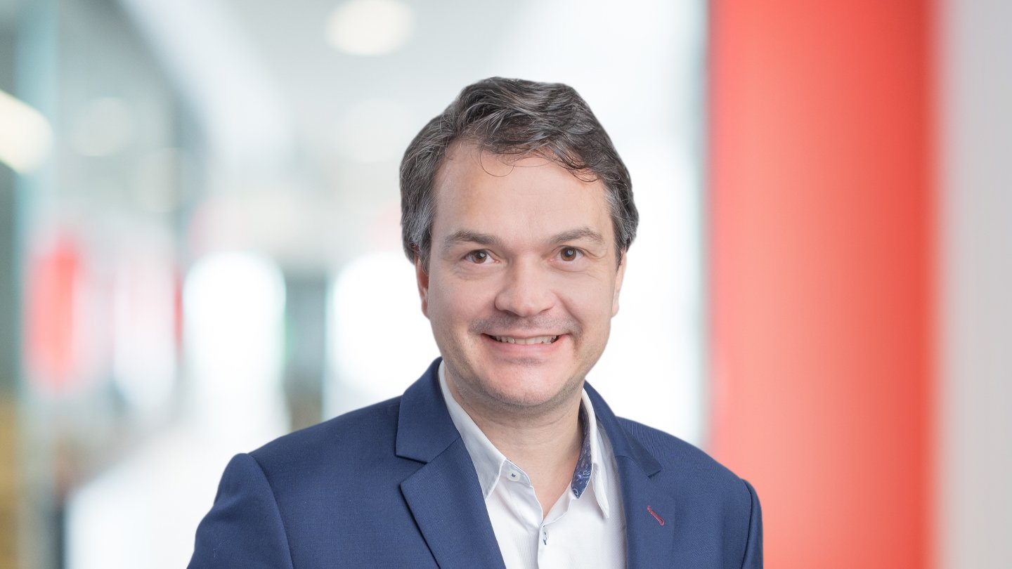 Headshot of Geoffroy Descamps